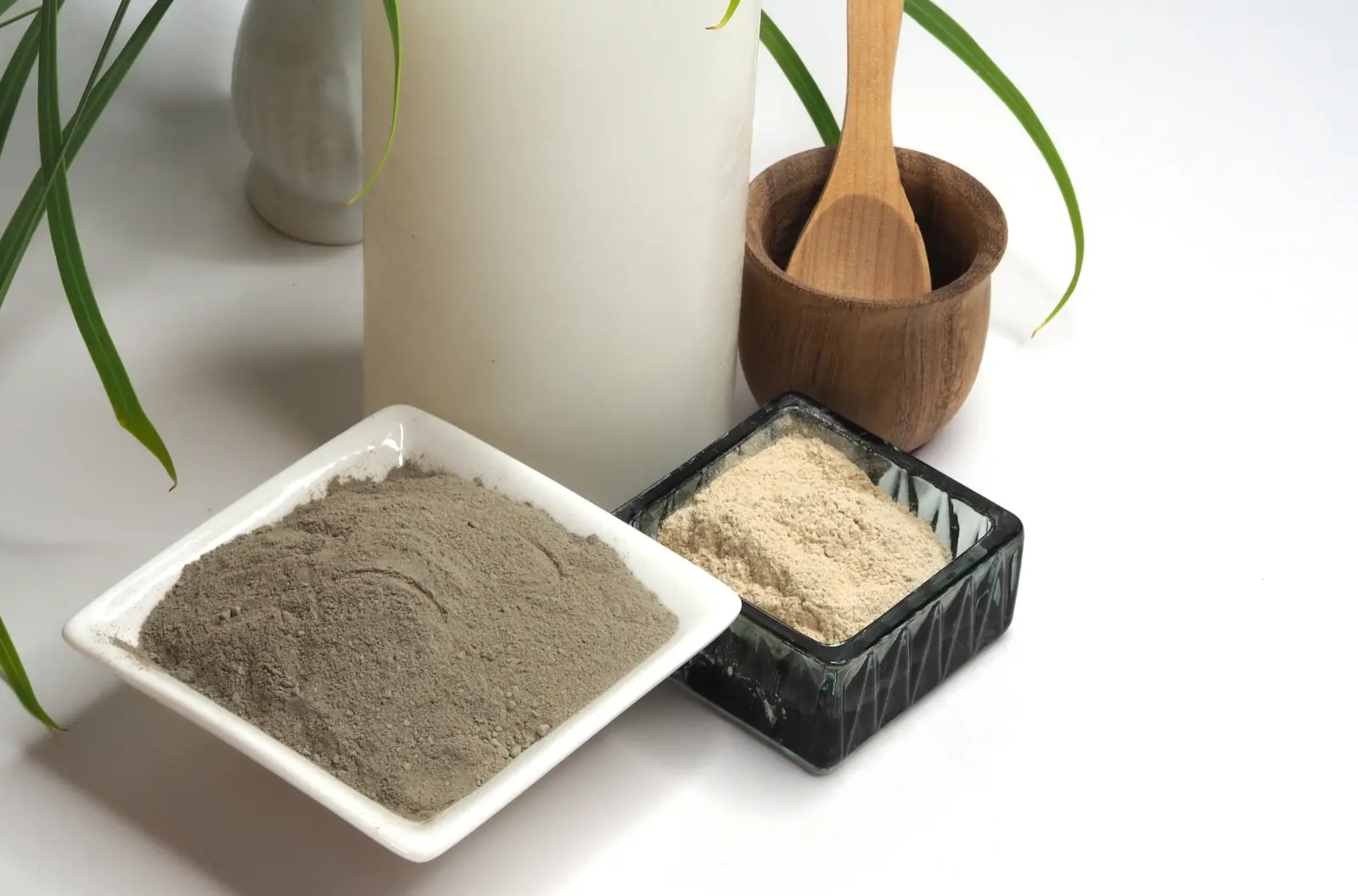 How to Use Bentonite Clay for Skin, Hair, and Detox | Guide