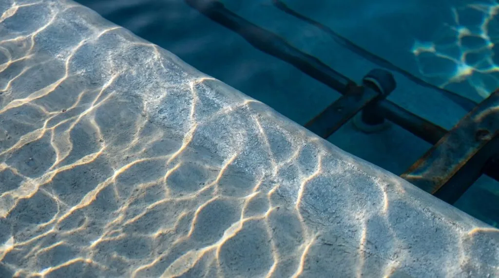 Calcium Carbonate for Pools: Clarity and Hardness