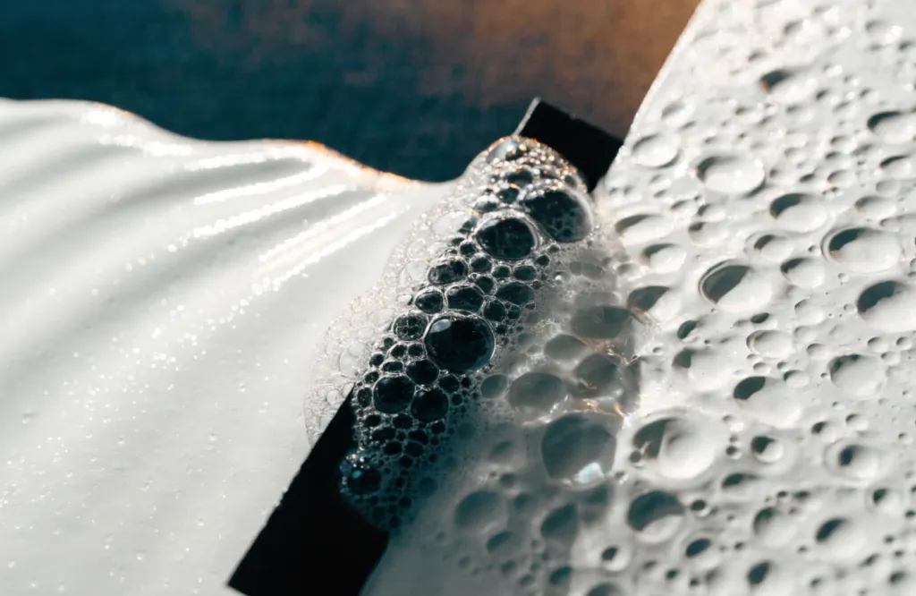 Defoamer for Water-Based Coatings and Paint: Stopping Foam Without Fisheyes or Craters