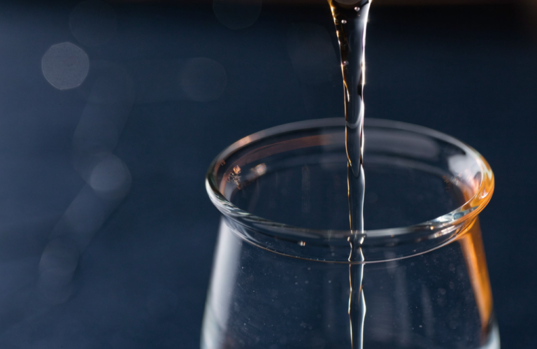 Isopropyl Palmitate (IPP): Emollient, Solvent, and Spreadability Aid